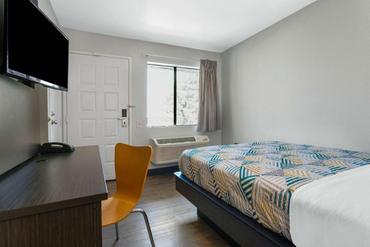 Motel 6-Merced, Ca - North Екстер'єр фото
