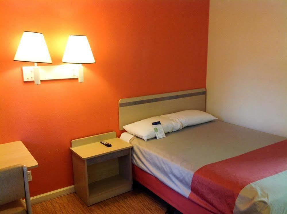 Motel 6-Merced, Ca - North Екстер'єр фото